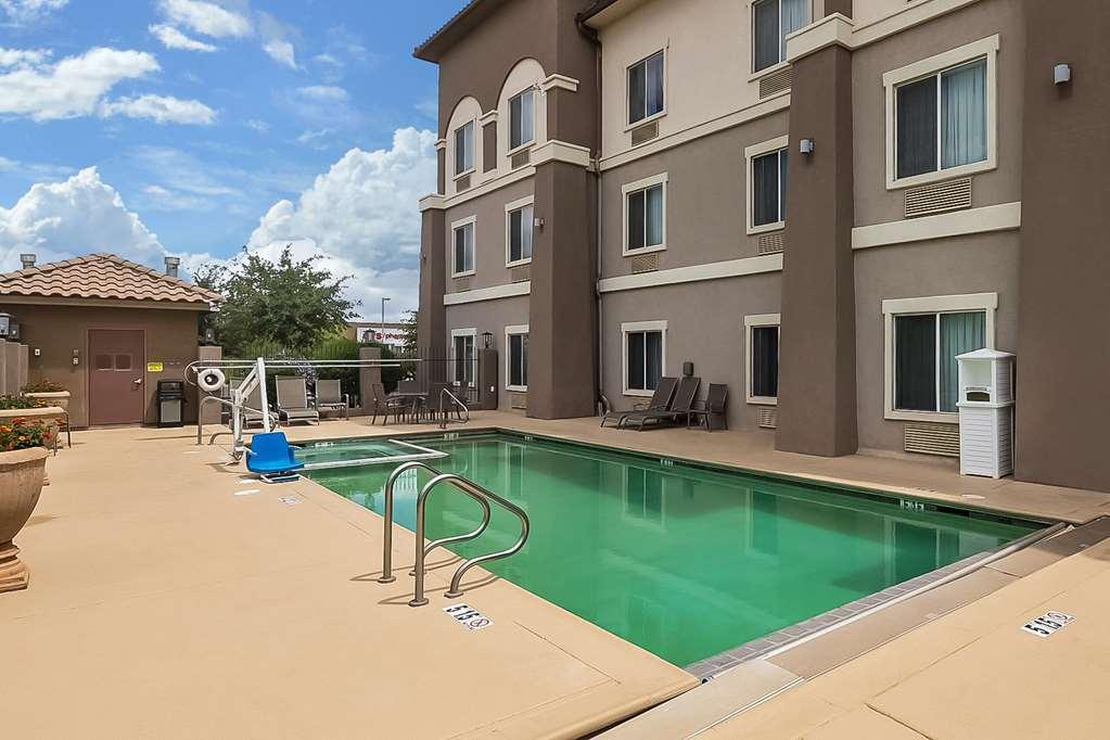 Best Western Douglas Inn & Suites Удобства фото